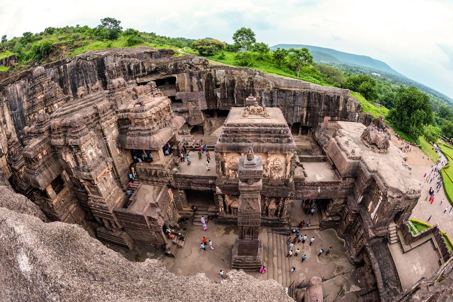 Hang Ellora