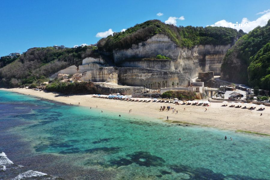 Melasti beach - tripa