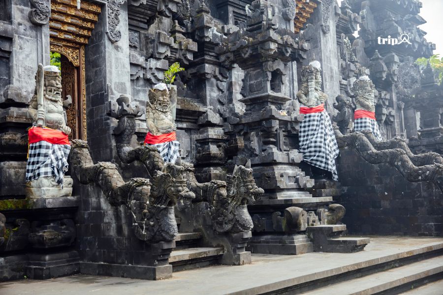 Đền Goa Lawah - Tripa