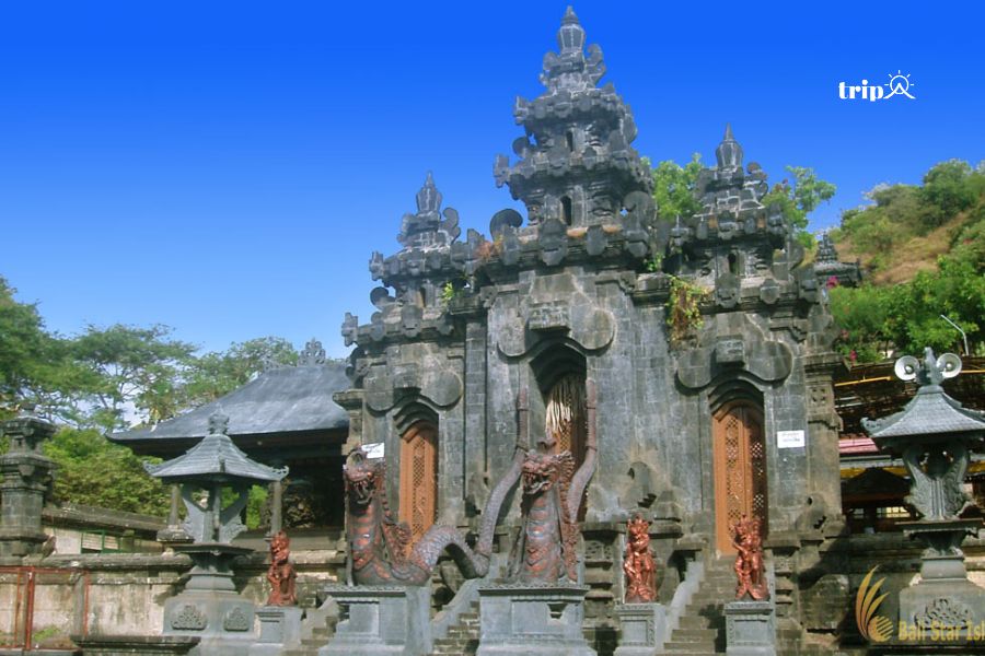 Pura Pulaki Tripavn