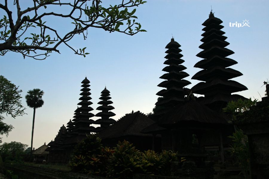 Đền Taman Ayun-tripa