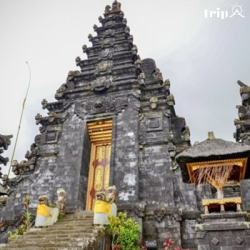 ĐỀN PURA DALEM JAGARAGA NƠI GHI DẤU QUÁ KHỨ HÀO HÙNG CỦA NGƯỜI BALI