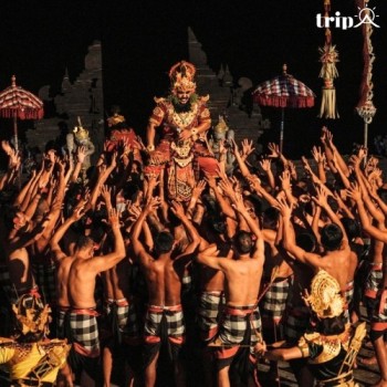 ĐIỆU MÚA KECAK - HƠI THỞ CỦA THẦN LINH TRÊN ĐẢO BALI