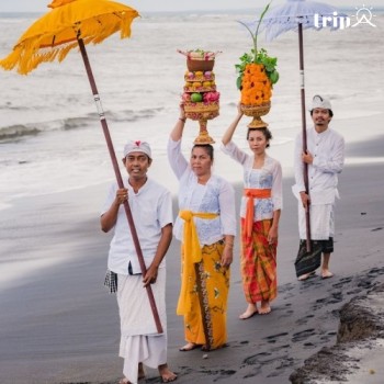 MELASTI - NGHI THỨC THANH TẨY LINH HỒN TRƯỚC THỀM NĂM MỚI BALI