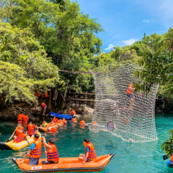 SUỐI MOỌC “VIÊN NGỌC XANH GIỮA LÒNG DI SẢN” - ĐỘNG PHONG NHA