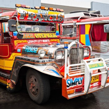 THÚ VỊ NHỮNG CHIẾC XE JEEPNEY SẮC MÀU Ở PHILIIPINES